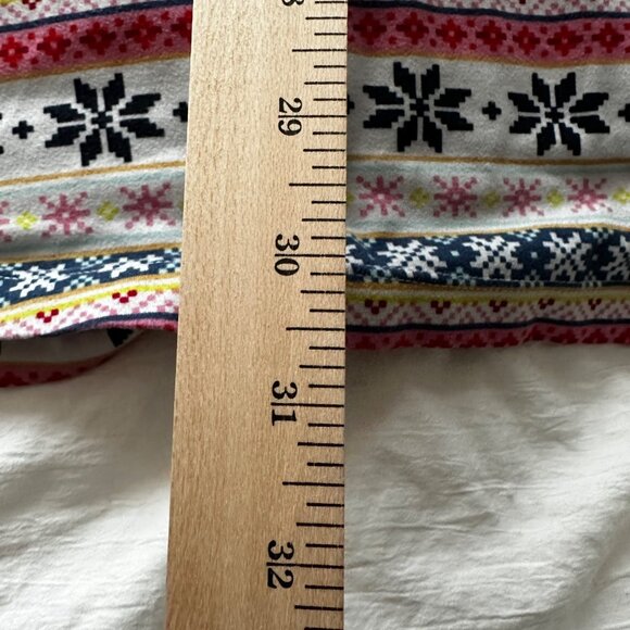 Winter Snowflake Nightshirt Women's 2X-3X Secret Treasures Recycled Polyester - Picture 5 of 6